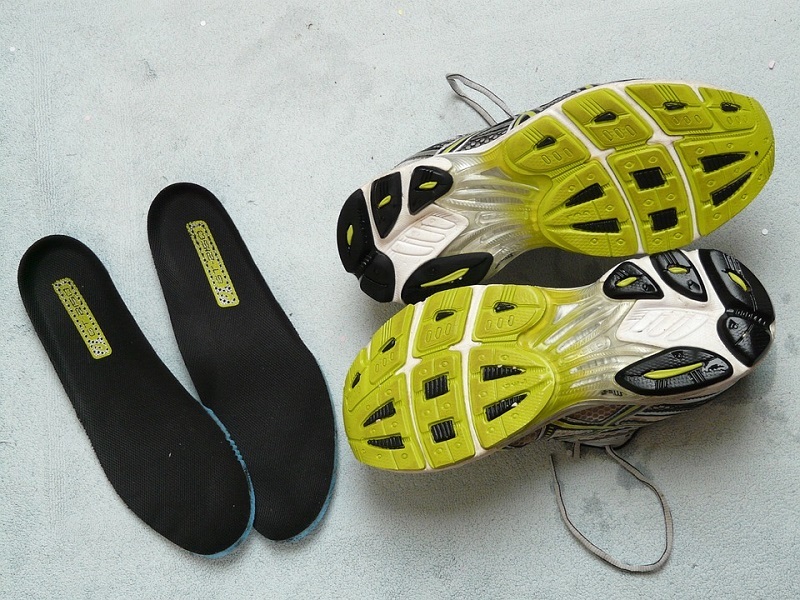 running shoes 49580 960 720
